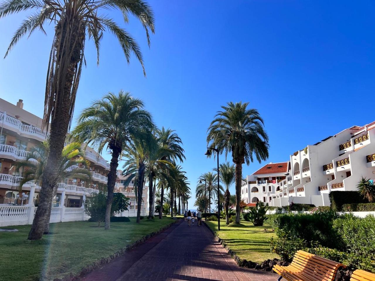 Seafront New Modern Apartment Playa de las Americas  Luaran gambar